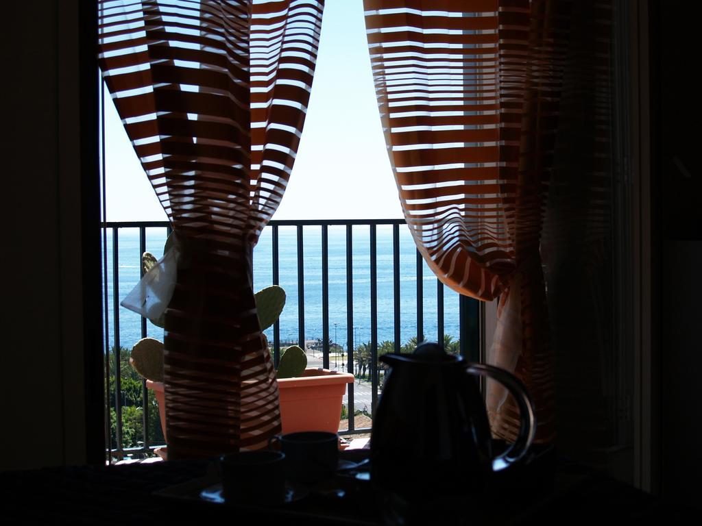 B&B Lognina Lungomare Κατάνια Δωμάτιο φωτογραφία